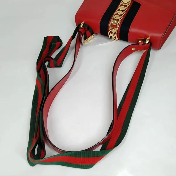 Authentic Gucci Shoulder Bag Sherry Line Red Leather - Picture 3 of 10